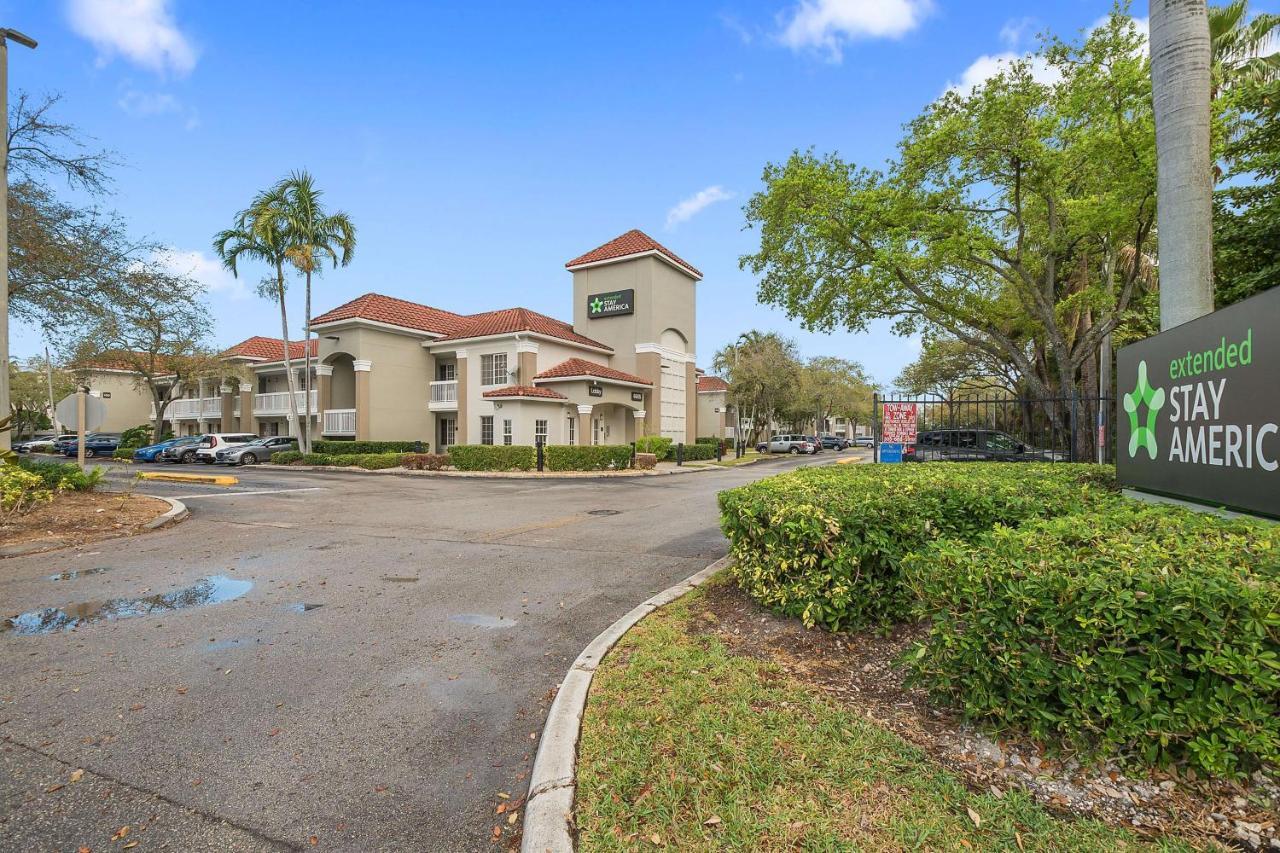 Extended Stay America Suites - Miami - Airport - Blue Lagoon Экстерьер фото