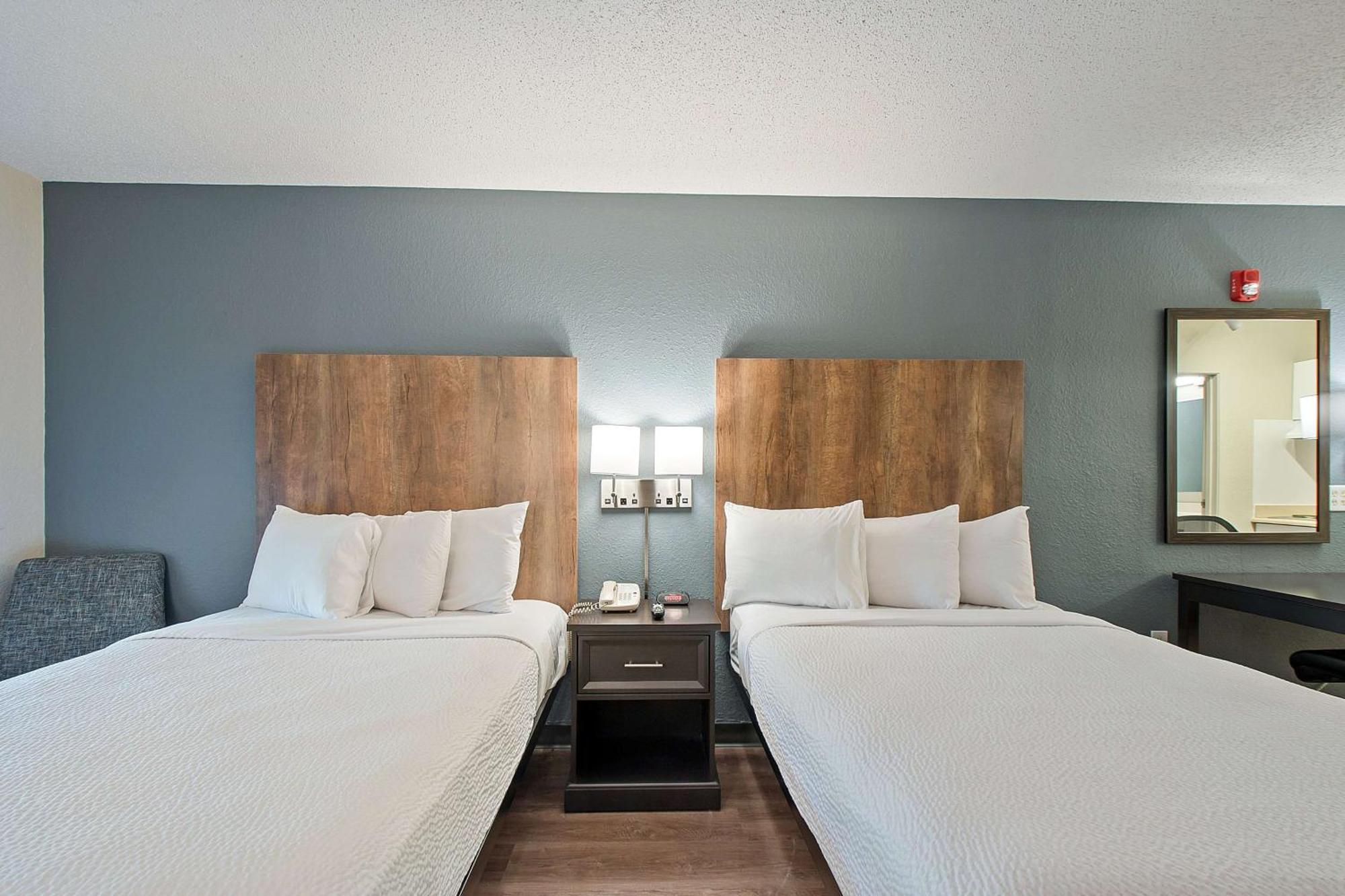 Extended Stay America Suites - Miami - Airport - Blue Lagoon Экстерьер фото